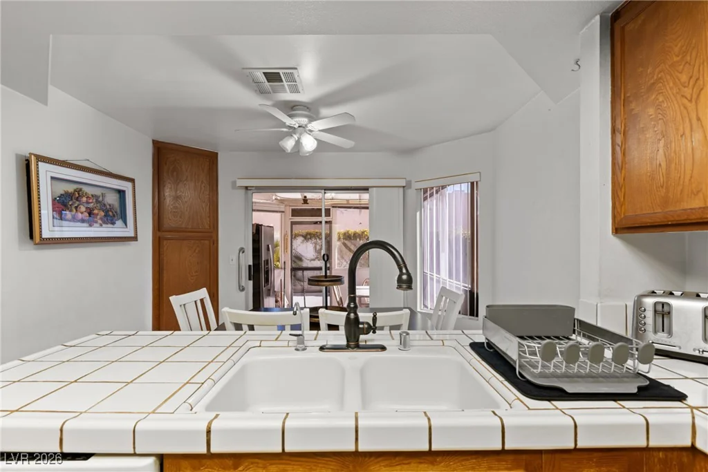 3212 Ivory Coast, Las Vegas, NV 89117