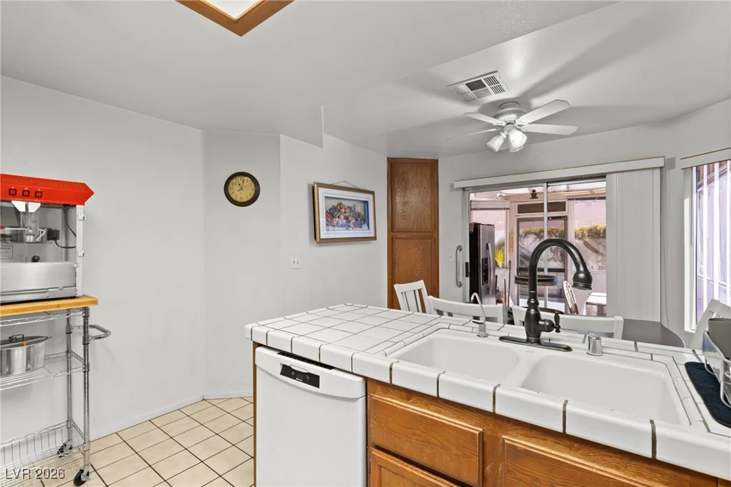 3212 Ivory Coast, Las Vegas, NV 89117
