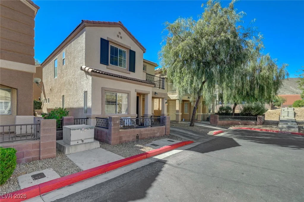 10413 Cole Younger, Las Vegas, NV 89129