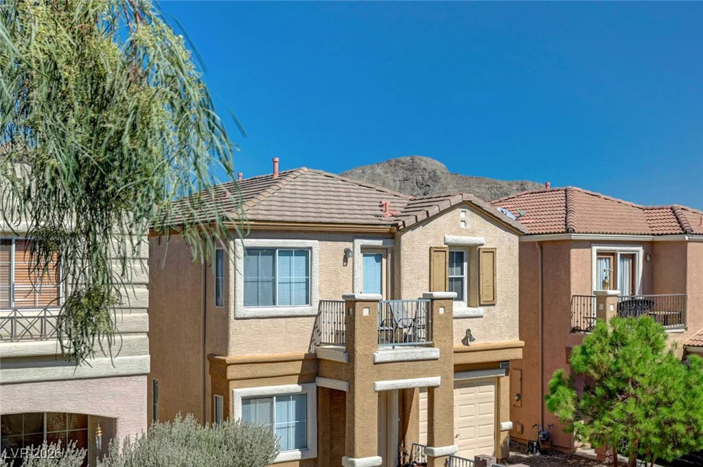 10413 Cole Younger, Las Vegas, NV 89129