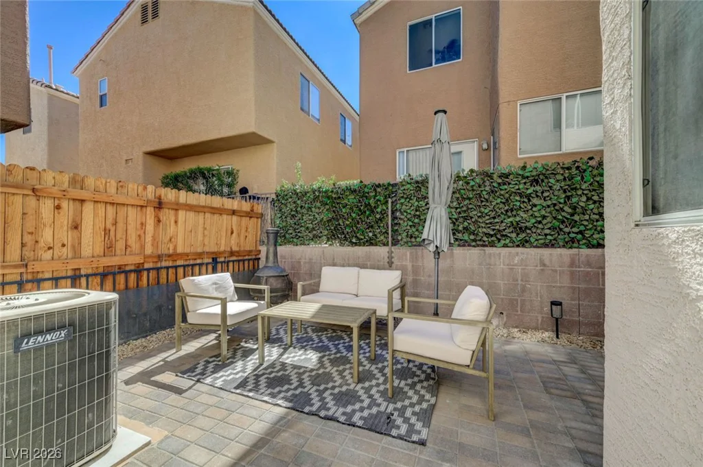 10413 Cole Younger, Las Vegas, NV 89129