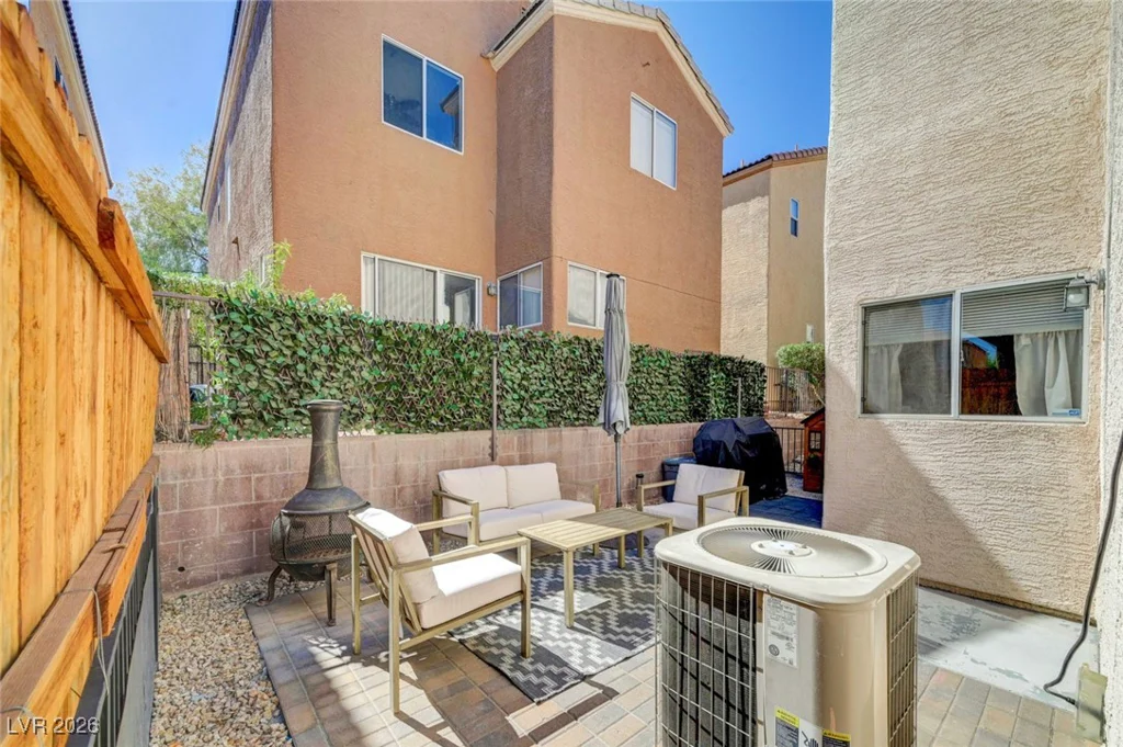 10413 Cole Younger, Las Vegas, NV 89129