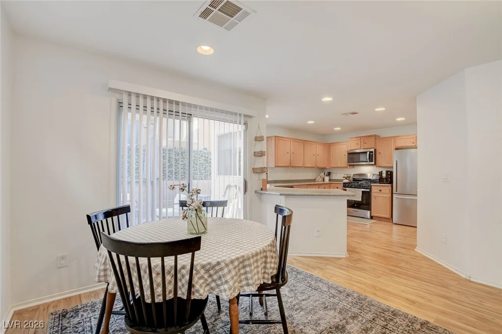 10413 Cole Younger, Las Vegas, NV 89129