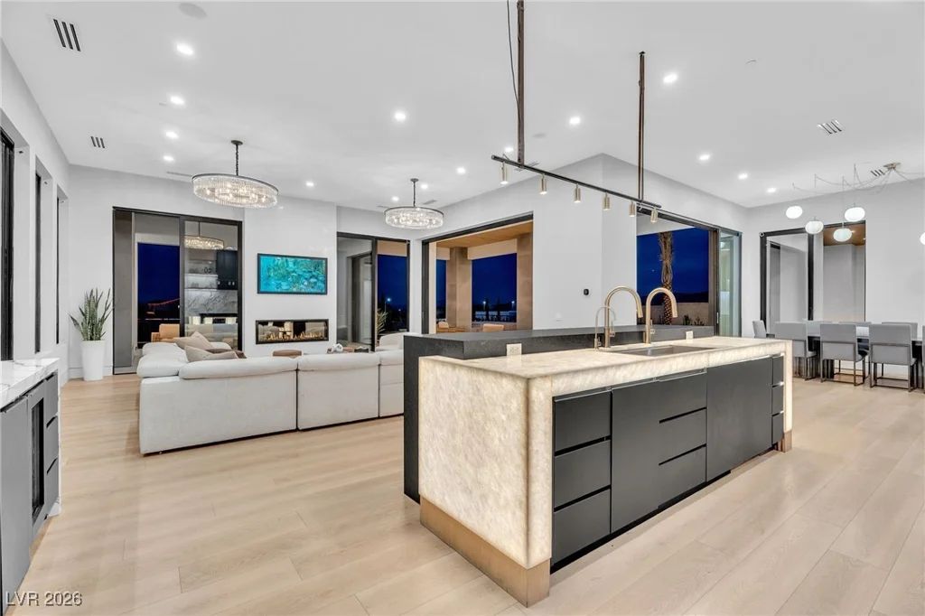 500 Trenier, Henderson, NV 89002