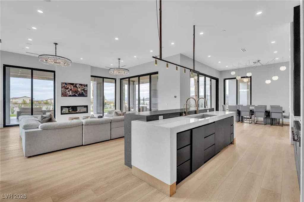 500 Trenier, Henderson, NV 89002