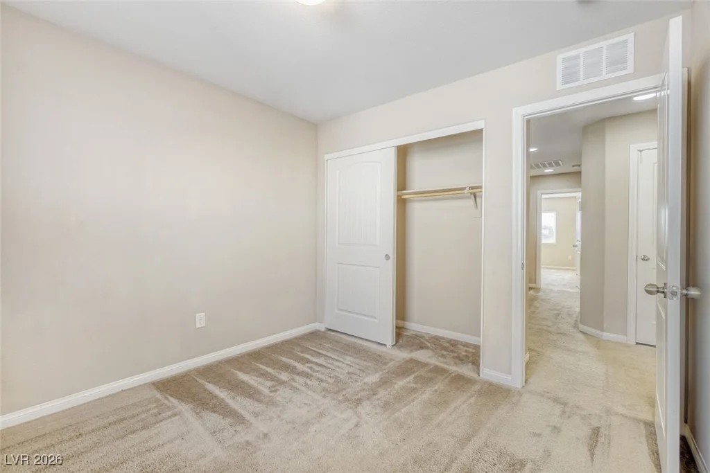 8881 Lake Myers, Las Vegas, NV 89139