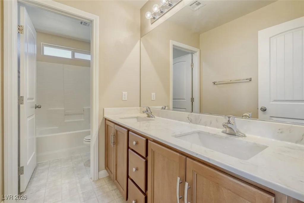 8881 Lake Myers, Las Vegas, NV 89139