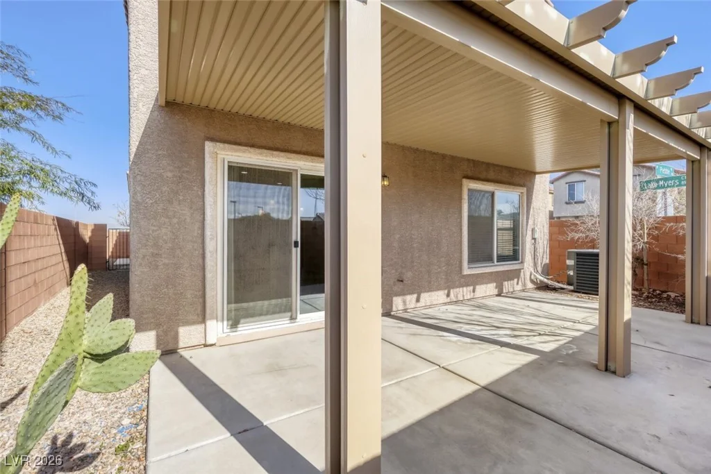 8881 Lake Myers, Las Vegas, NV 89139