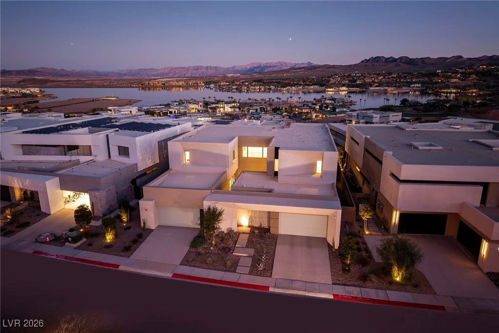 25 Falling Ridge, Henderson, NV 89011