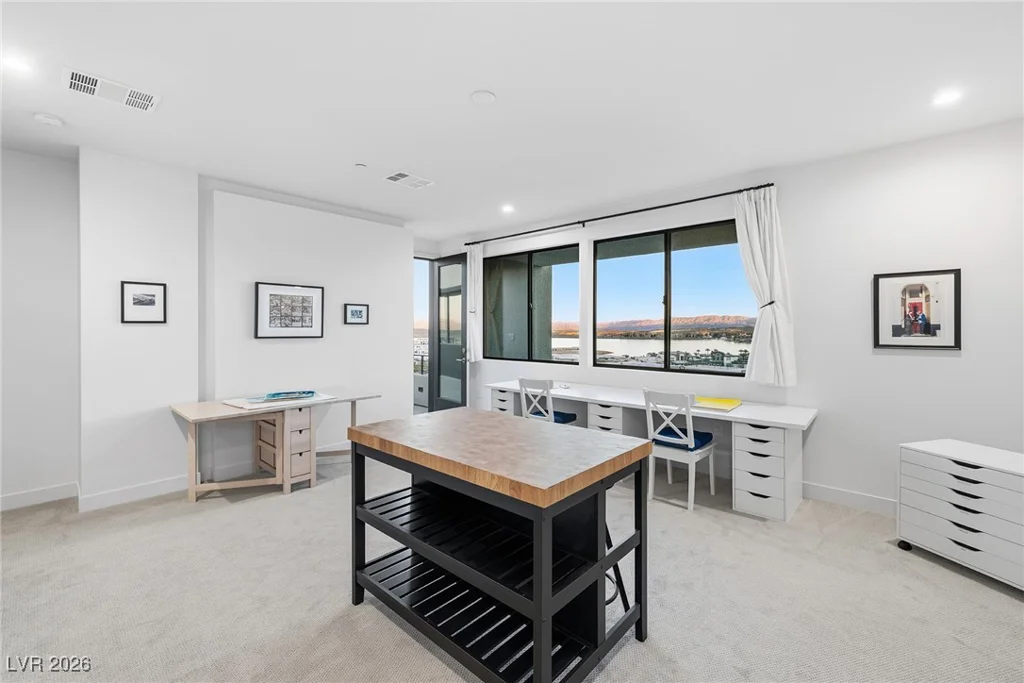 25 Falling Ridge, Henderson, NV 89011