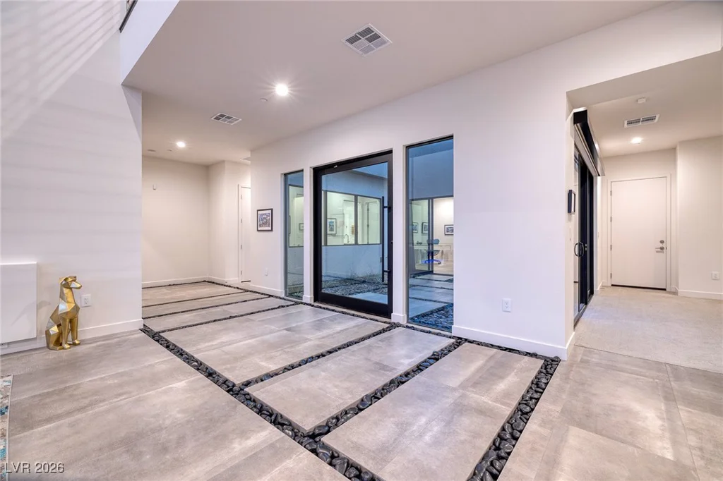 25 Falling Ridge, Henderson, NV 89011