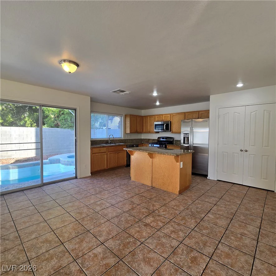 7772 Gilmore, Las Vegas, NV 89129