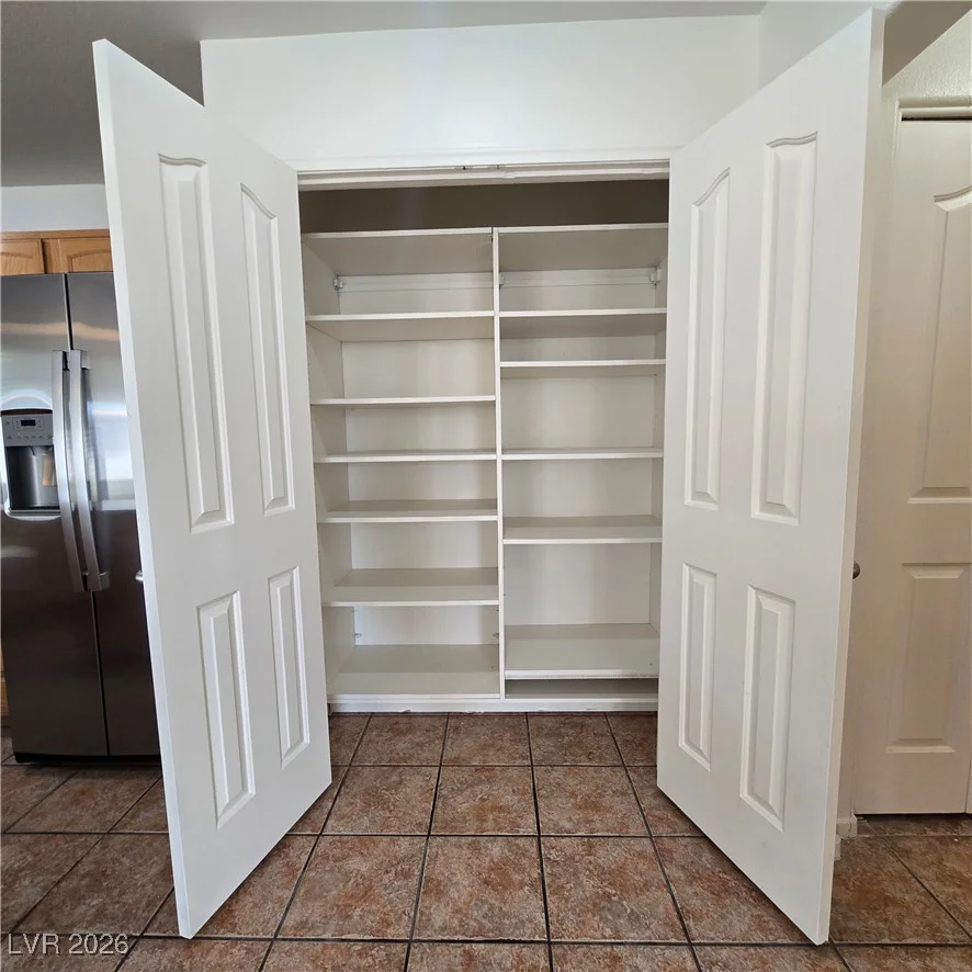 7772 Gilmore, Las Vegas, NV 89129