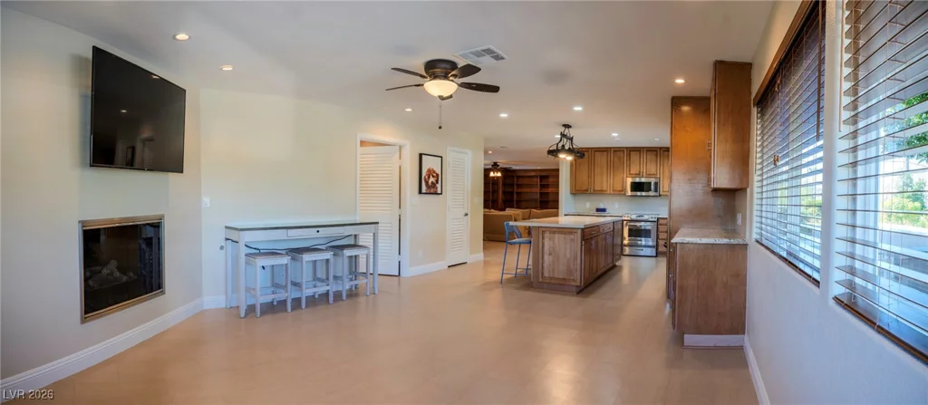 3101 Conners, Las Vegas, NV 89107
