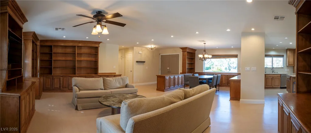 3101 Conners, Las Vegas, NV 89107