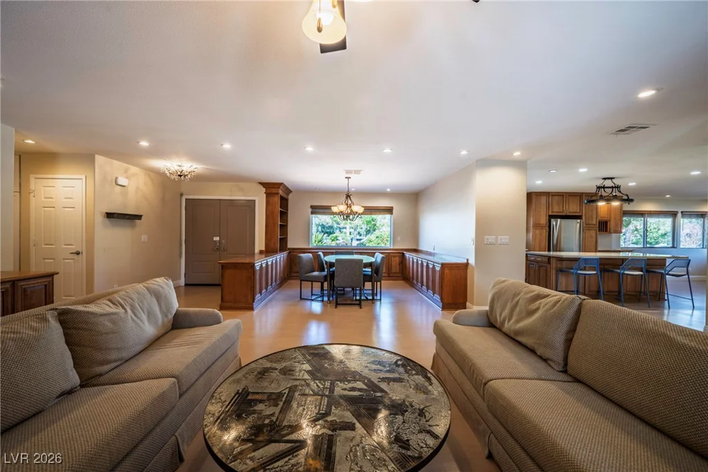 3101 Conners, Las Vegas, NV 89107