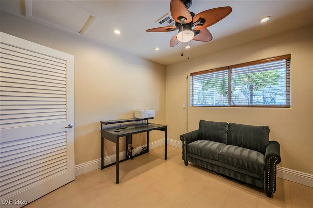 3101 Conners, Las Vegas, NV 89107
