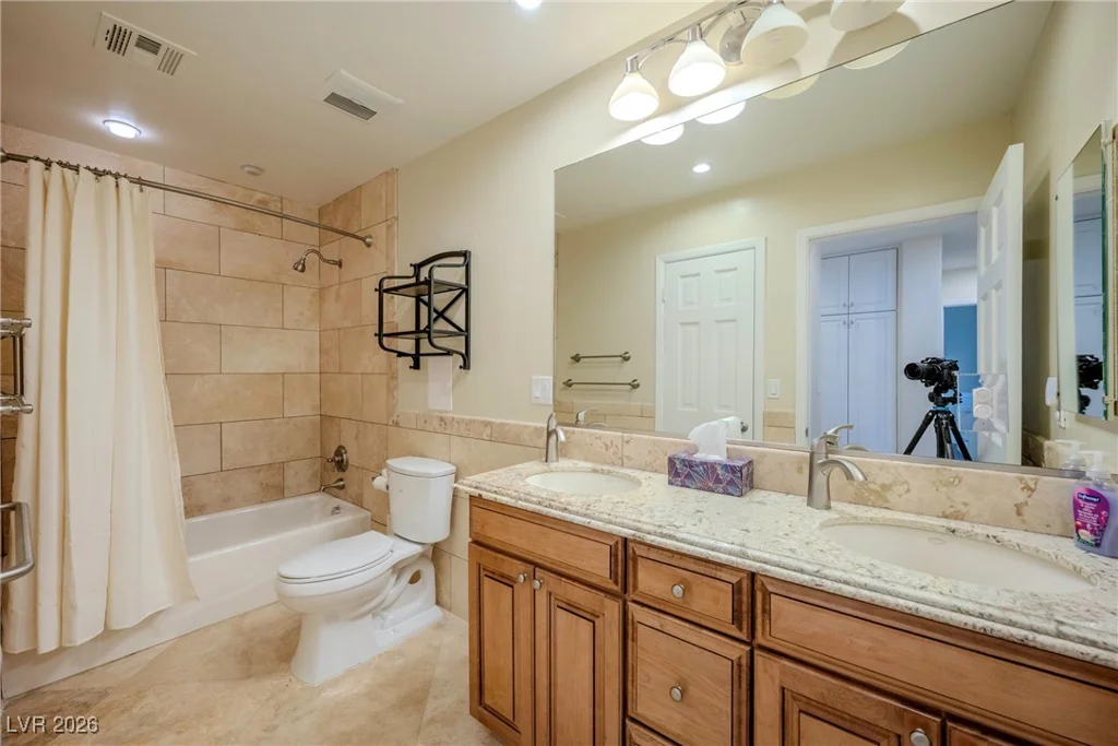 3101 Conners, Las Vegas, NV 89107