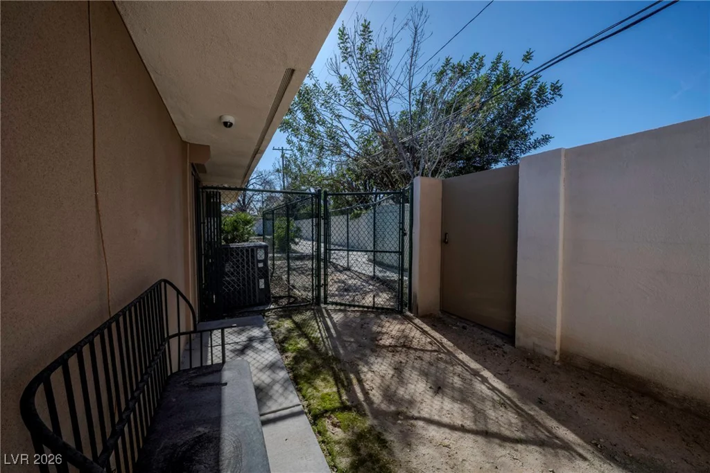 3101 Conners, Las Vegas, NV 89107