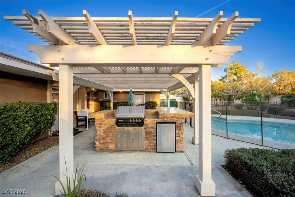 3101 Conners, Las Vegas, NV 89107