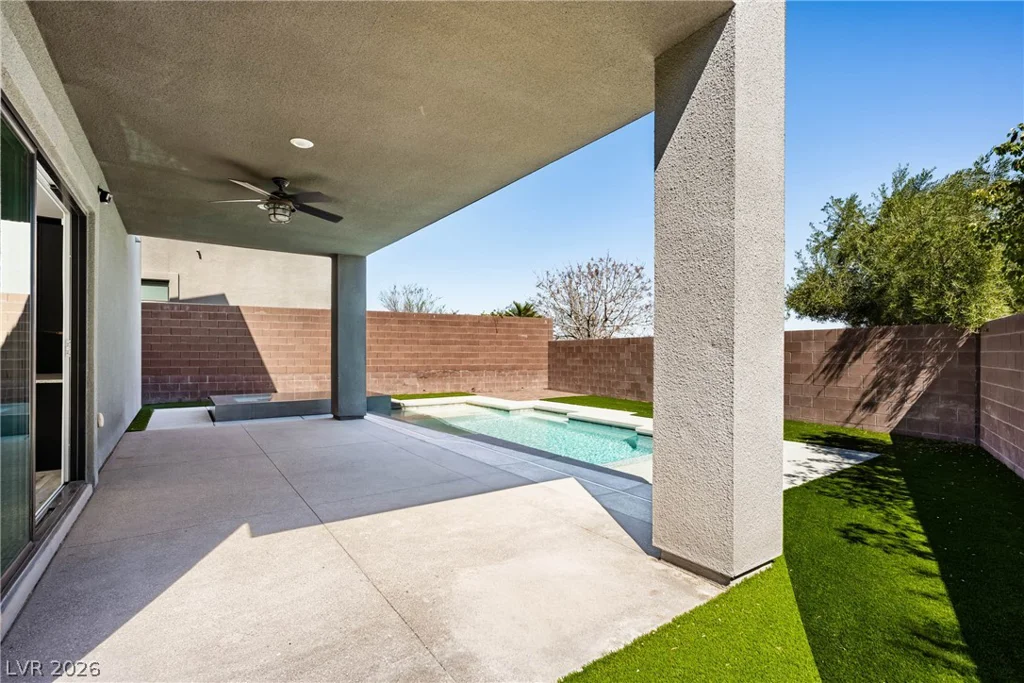 10336 Green Ember, Las Vegas, NV 89135