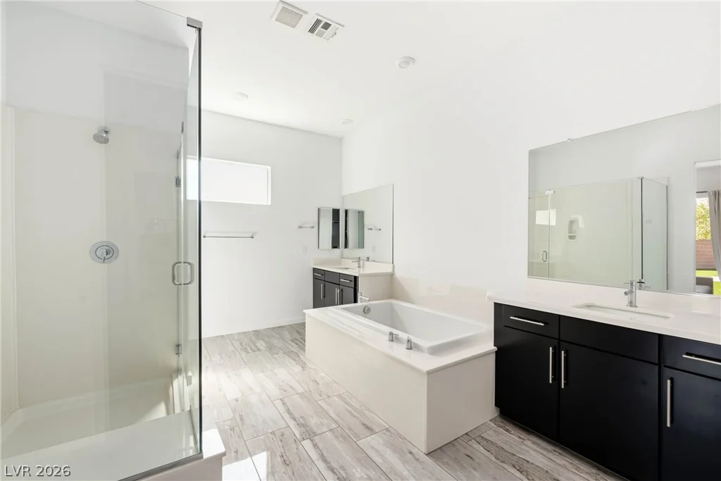 10336 Green Ember, Las Vegas, NV 89135
