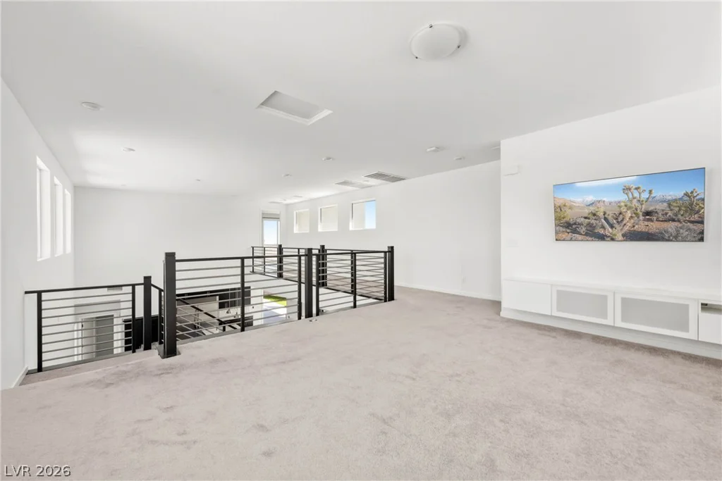 10336 Green Ember, Las Vegas, NV 89135