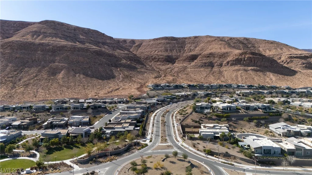 10336 Green Ember, Las Vegas, NV 89135