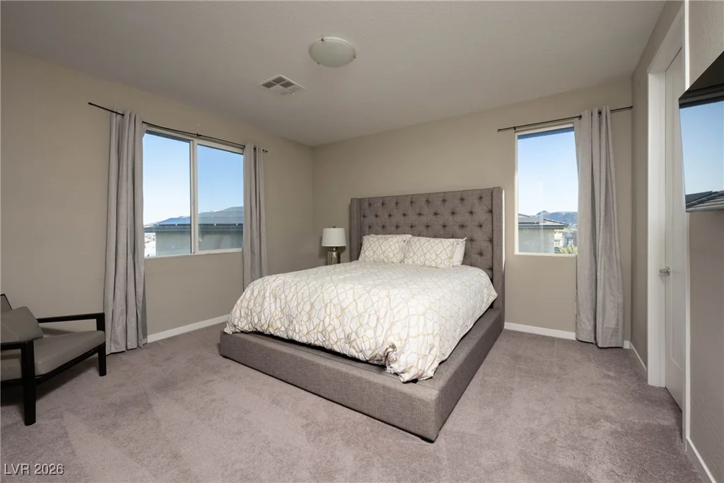 10336 Green Ember, Las Vegas, NV 89135