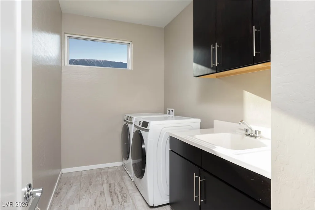 10336 Green Ember, Las Vegas, NV 89135