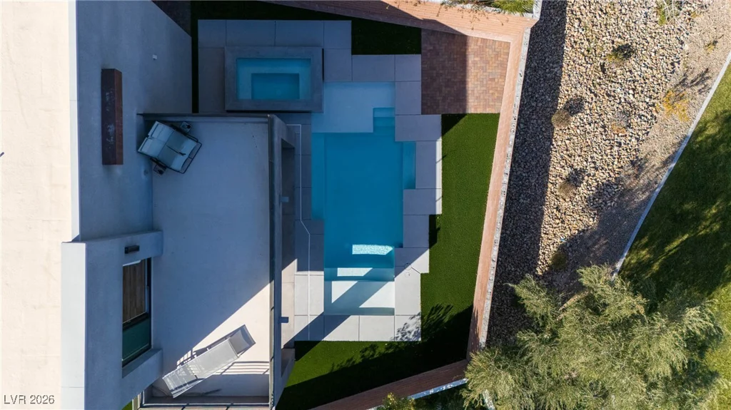 10336 Green Ember, Las Vegas, NV 89135