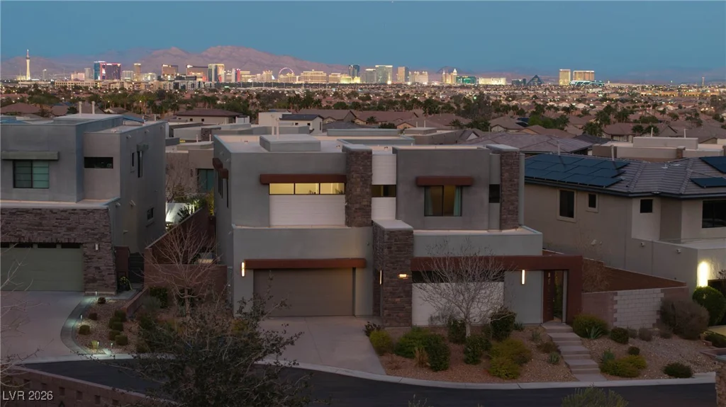 10336 Green Ember, Las Vegas, NV 89135