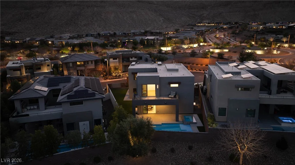 10336 Green Ember, Las Vegas, NV 89135