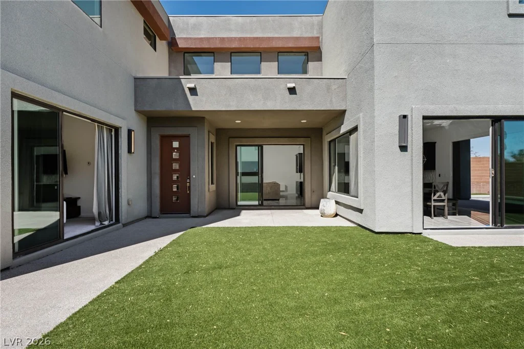 10336 Green Ember, Las Vegas, NV 89135