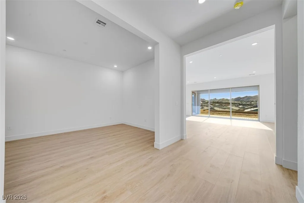 203 Paraggi Bay, Henderson, NV 89011