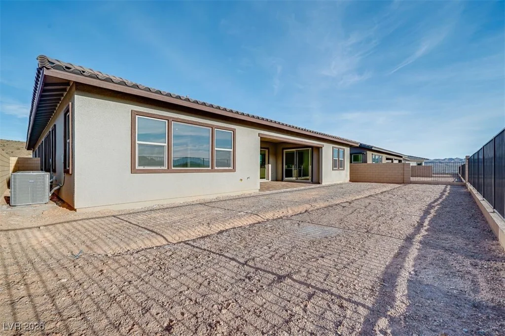 203 Paraggi Bay, Henderson, NV 89011
