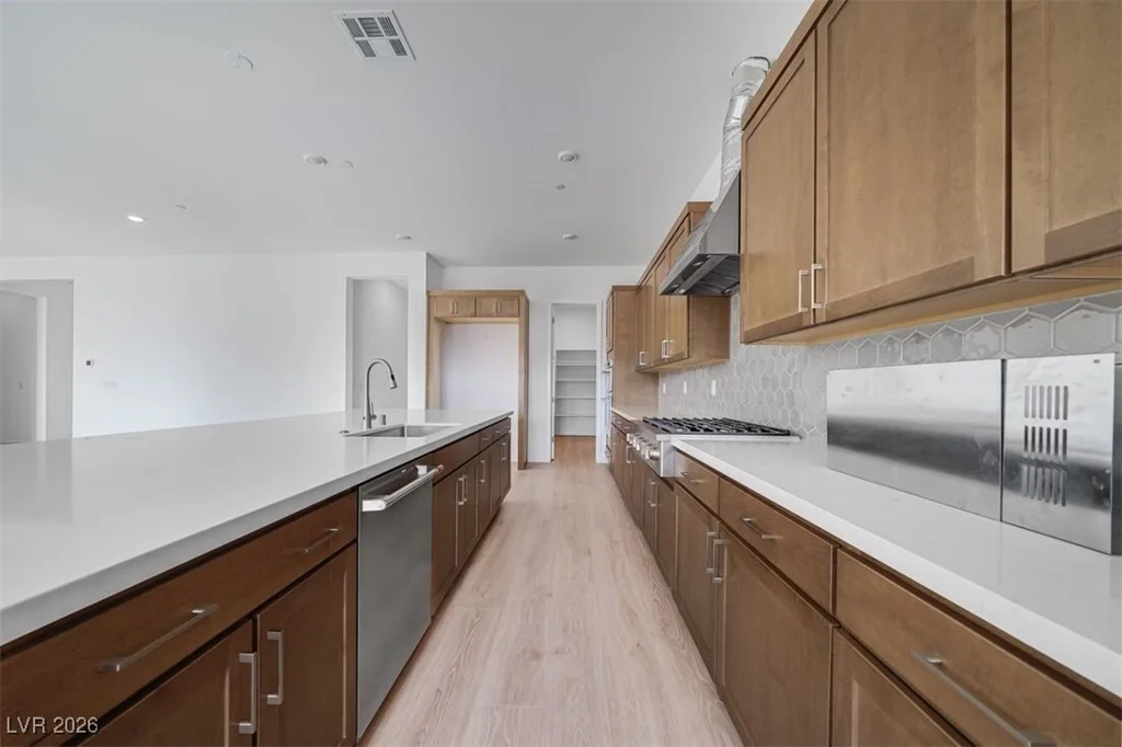 203 Paraggi Bay, Henderson, NV 89011