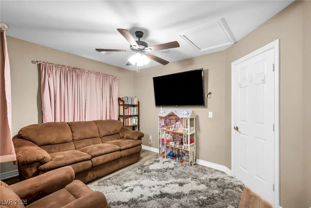 9592 Gainey Ranch, Las Vegas, NV 89147