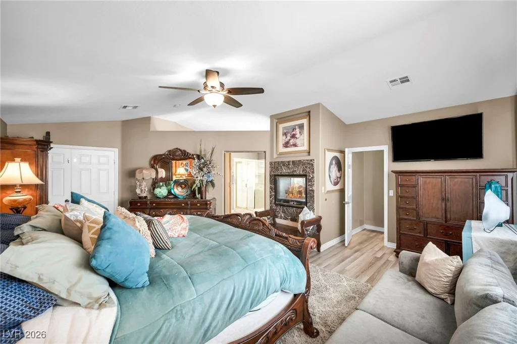 9592 Gainey Ranch, Las Vegas, NV 89147