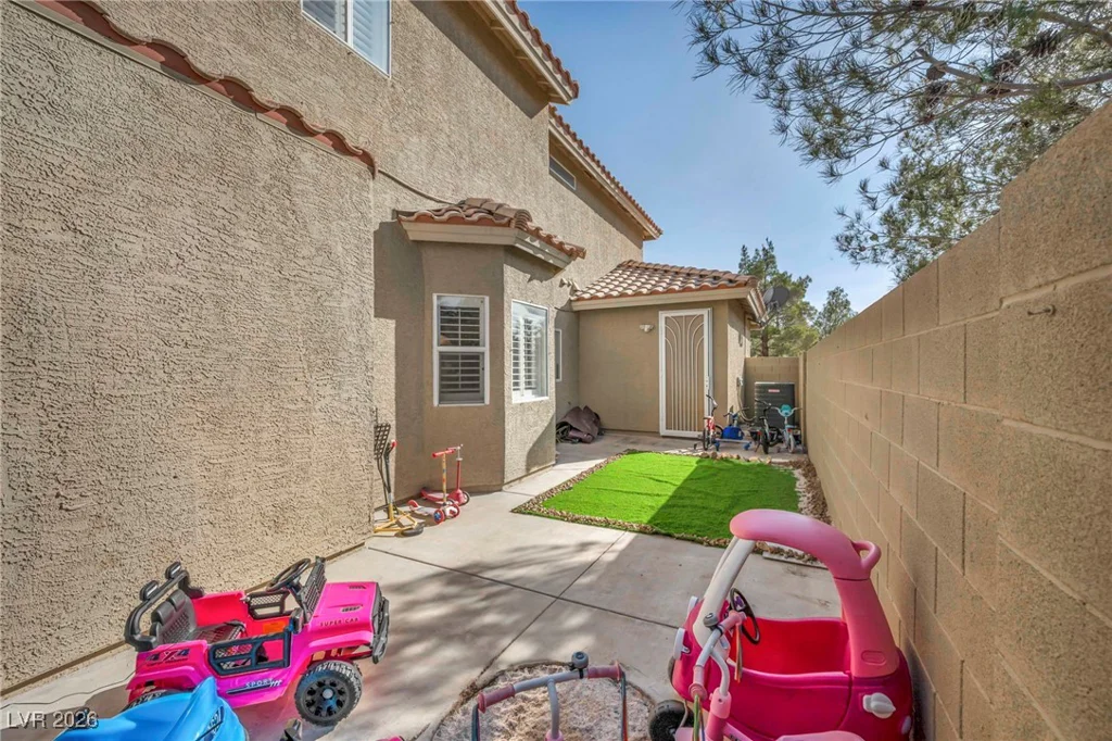9592 Gainey Ranch, Las Vegas, NV 89147