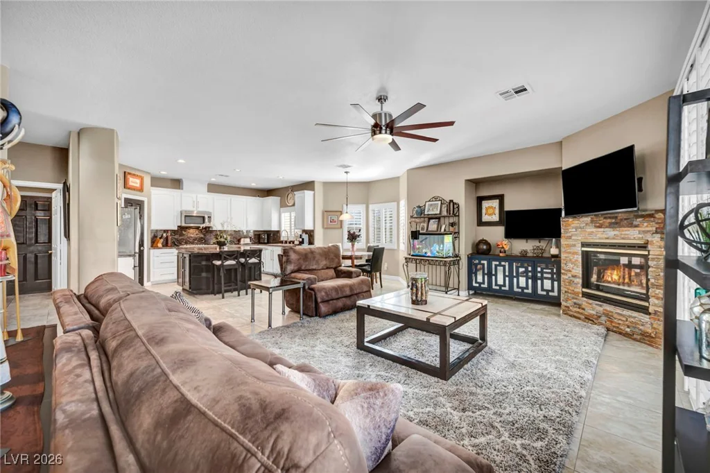 9592 Gainey Ranch, Las Vegas, NV 89147