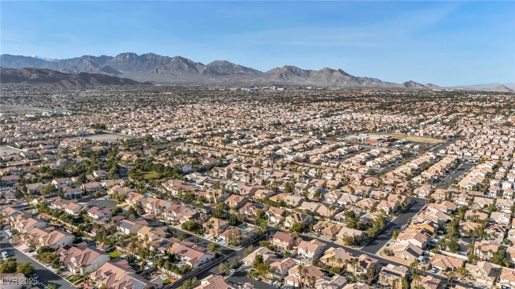 9592 Gainey Ranch, Las Vegas, NV 89147