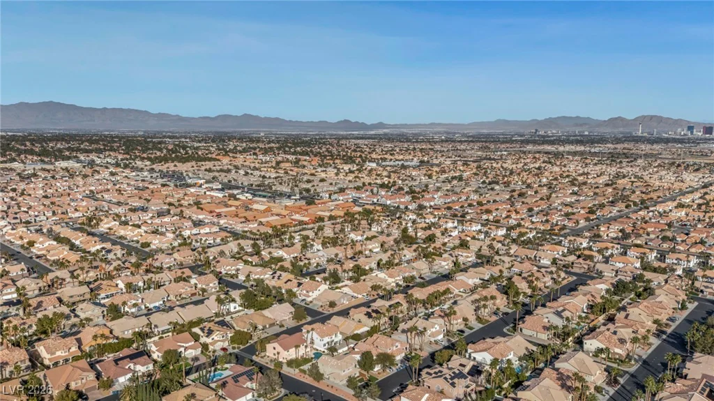 9592 Gainey Ranch, Las Vegas, NV 89147