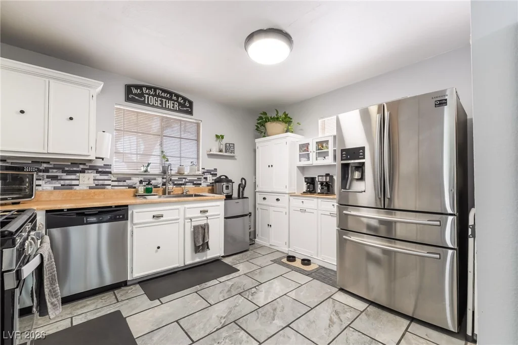 405 Box Elder, Henderson, NV 89015