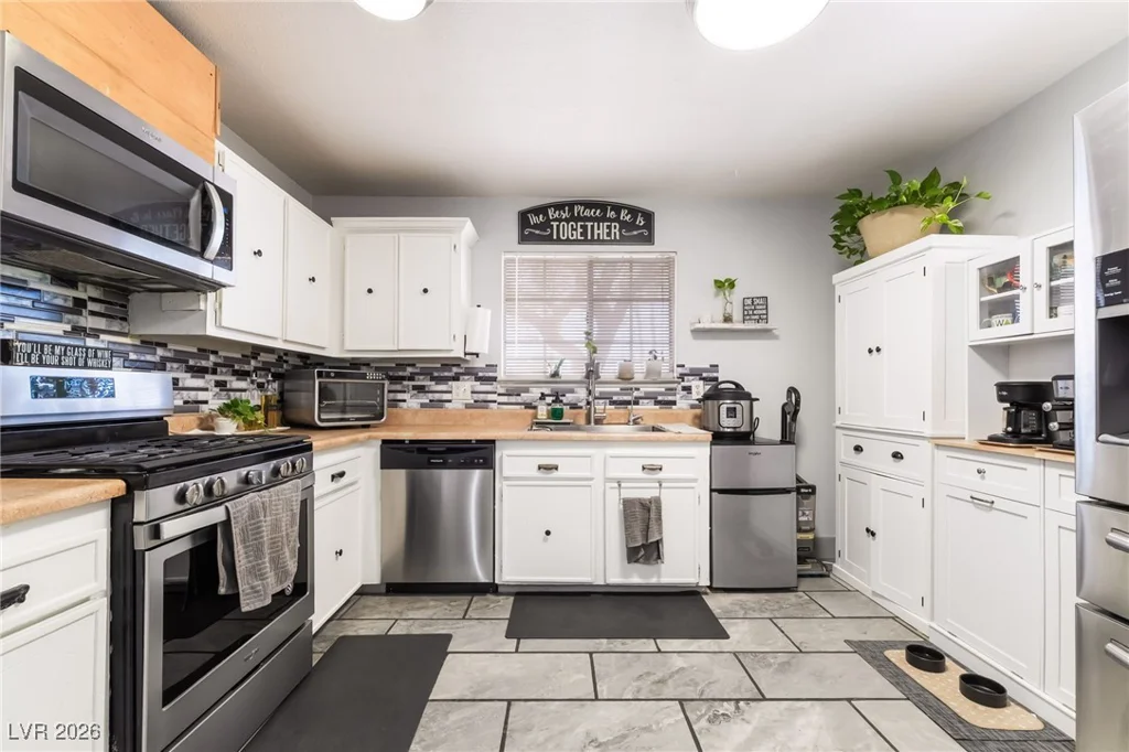 405 Box Elder, Henderson, NV 89015