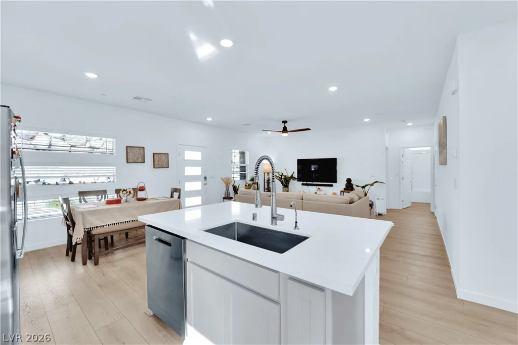 897 Carlton Terrace, Las Vegas, NV 89138