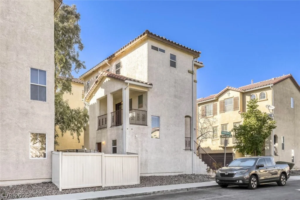 8965 Michael Ryan, Las Vegas, NV 89149