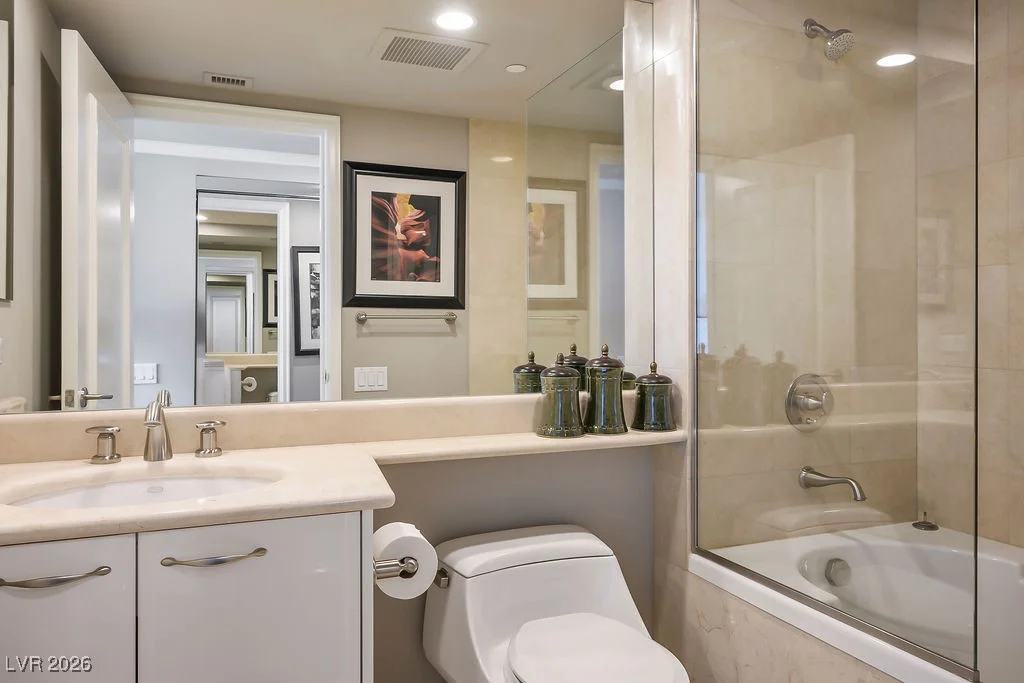 2777 Paradise, Las Vegas, NV 89109