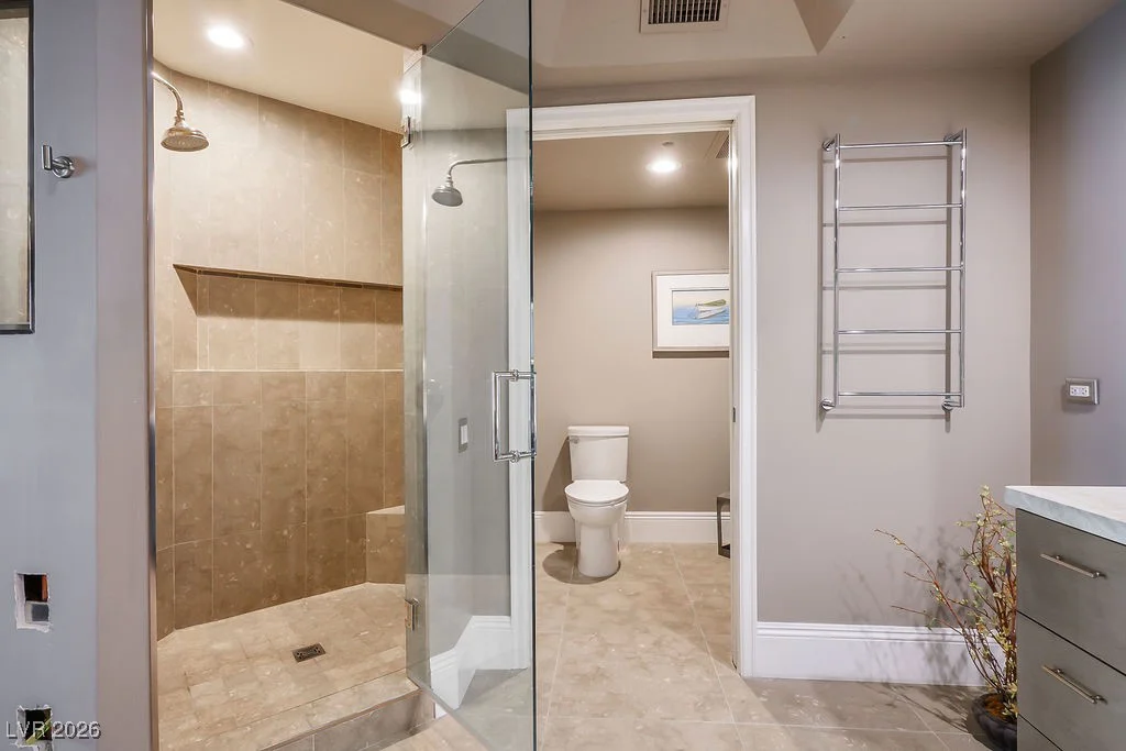 2777 Paradise, Las Vegas, NV 89109