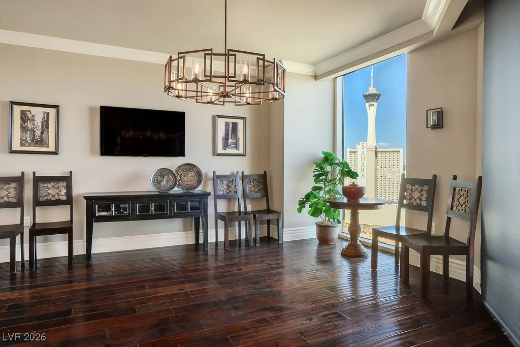 2777 Paradise, Las Vegas, NV 89109